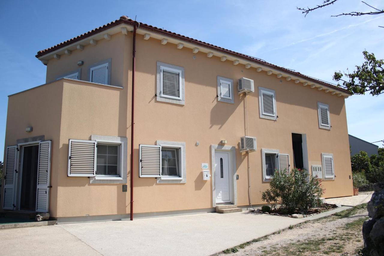Apartments Pegla Nerezine Exterior foto
